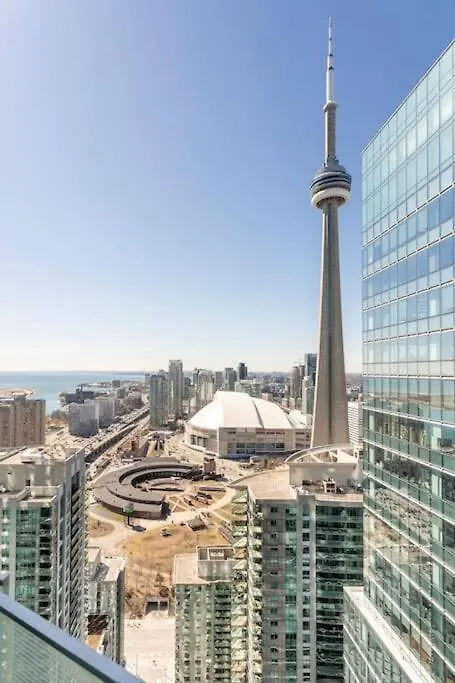Elegant Waterfront Downtown Toronto / Unobstructed Cn Tower View Apartment